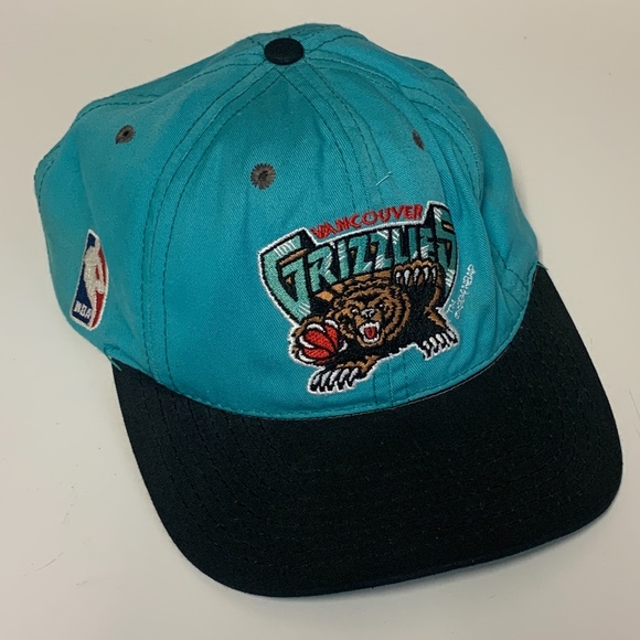 Vintage Men’s 90s Vancouver Grizzlies SnapBack hat - Picture 1 of 5